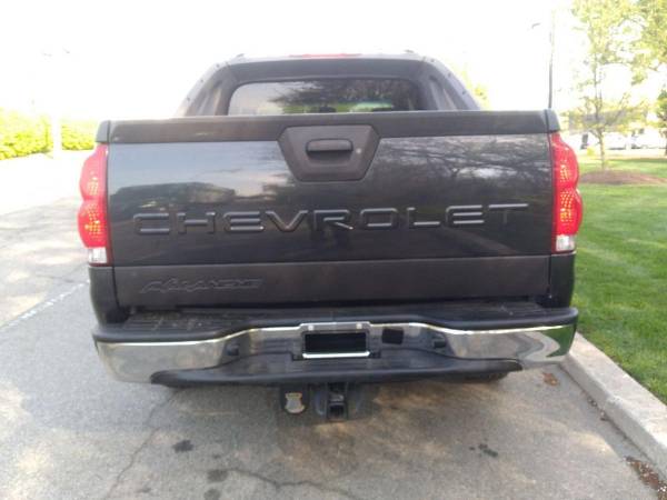 2006 Chevrolet Chevy Avalanche LS 1500 4dr Crew Cab 4WD SB - cars & for sale in Parsippany, NJ – photo 7