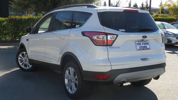 2018 Ford Escape SE! AWD/Reverse Cam/Bluetooth! Only 43k Miles! -... for sale in Morgan Hill, CA – photo 5