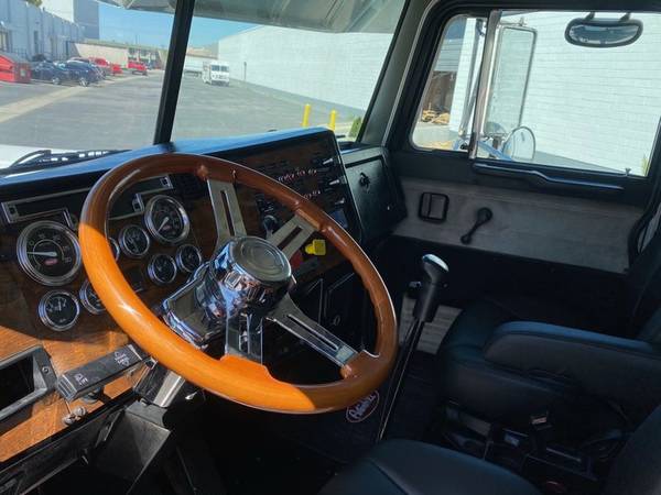1999 Peterbilt 379 Sleeper - - by dealer for sale in Other, IL – photo 7