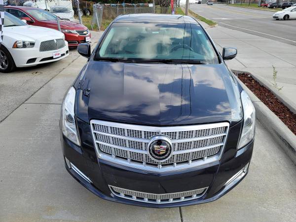 2014 CADILLAC XTS Platinum - Guaranteed Approval-Drive Away Today! -... for sale in Oregon, OH – photo 2