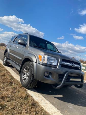 2005 Toyota Sequoia 4wd 3 rows - cars & trucks - by owner - vehicle... for sale in Bentonville, AR – photo 14