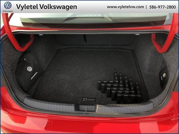 2019 Volkswagen Jetta sedan SE Auto w/ULEV - Volkswagen - cars & for sale in Sterling Heights, MI – photo 9