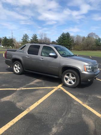 2007 Chevy Avalanche for sale in Jim Falls, WI – photo 12