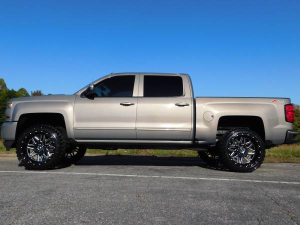 LIFTED 17 CHEVY SILVERADO LT Z71 CREW 4X4 22X12 *NEW 33X12.50 MT'S!!... for sale in KERNERSVILLE, NC – photo 9