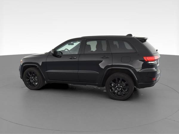 2018 Jeep Grand Cherokee Altitude Sport Utility 4D suv Black -... for sale in South Bend, IN – photo 6