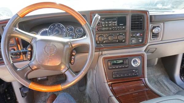 $500 Hundred off for Thanksgiving 2002 Cadillac Escalade - Super... for sale in Eugene, OR – photo 21
