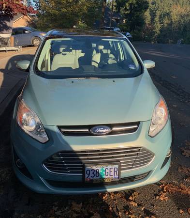 Better than a Prius! Ford C-Max Hybrid 2013 - cars & trucks - by... for sale in Springfield, OR – photo 2