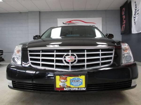 2010 Cadillac DTS *Luxury* *Guaranteed Approval* - cars & trucks -... for sale in East Dundee, WI – photo 4