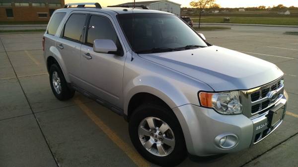 2009 Ford Escape Limited AWD (Reduced) for sale in Lincoln, NE – photo 2