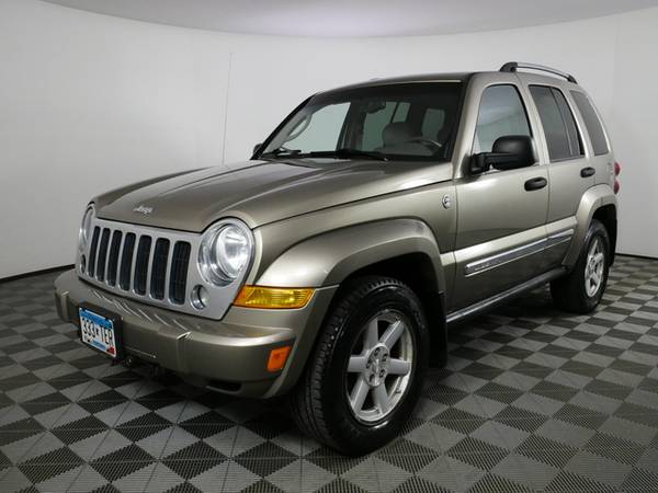 2005 Jeep Liberty Limited - - by dealer - vehicle for sale in Inver Grove Heights, MN – photo 2