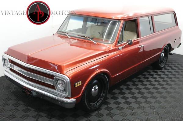 1970 *CHEVROLET* *SUBURBAN* *VINTAGE* AC AUTO V8! 3 DOOR! - cars &... for sale in Statesville, NC – photo 3