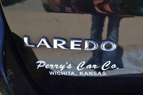 2011 Jeep Grand Cherokee Laredo 2WD - cars & trucks - by dealer -... for sale in Wichita, KS – photo 11