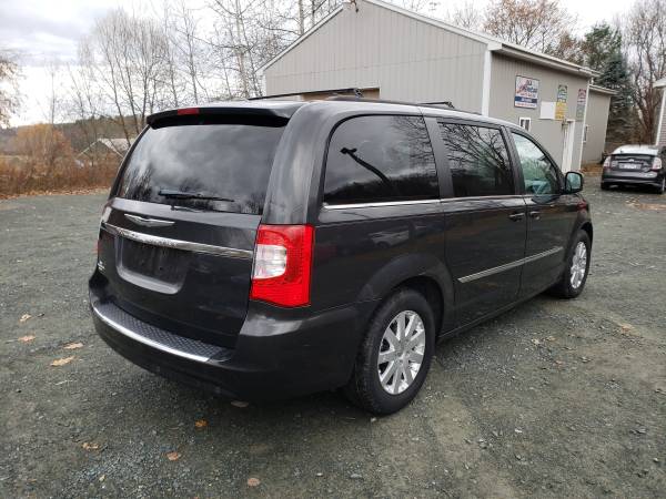 2011 Chrysler Town & Country Touring L Loaded up - cars & trucks -... for sale in Wynantskill, NY – photo 5