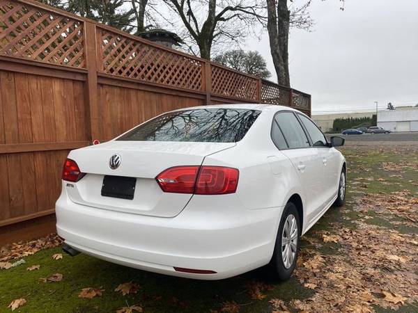 2013 Volkswagen Jetta - - cars & trucks - by dealer - vehicle... for sale in Dallas, OR – photo 6