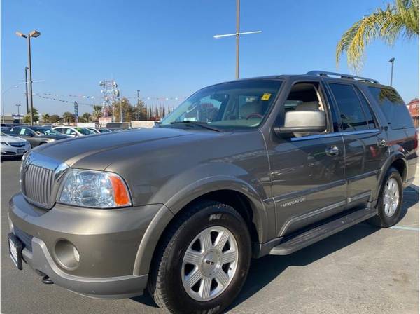 2004 Lincoln Navigator 72k miles 4x4 ☼ IMMACULATE ☼ - cars & trucks... for sale in Fresno, CA – photo 7