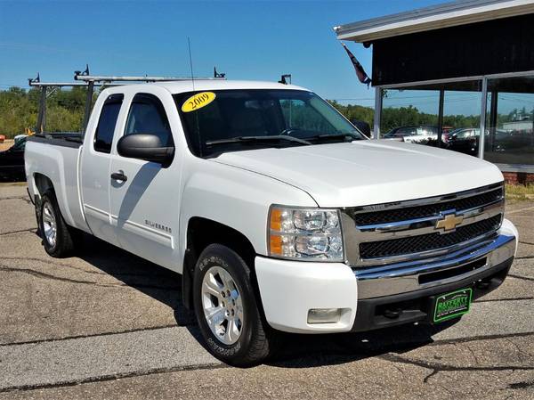 2009 Chevy Silverado 1500 LT Ext Cab 4WD, 162K, 5.3L V8, Tow, AC, CD for sale in Belmont, ME