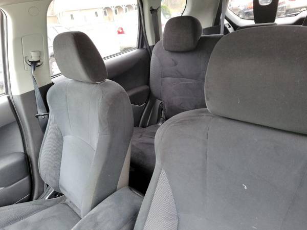 2007 Mitsubishi Outlander AWD 3rd Row - - by dealer for sale in Derry, MA – photo 10