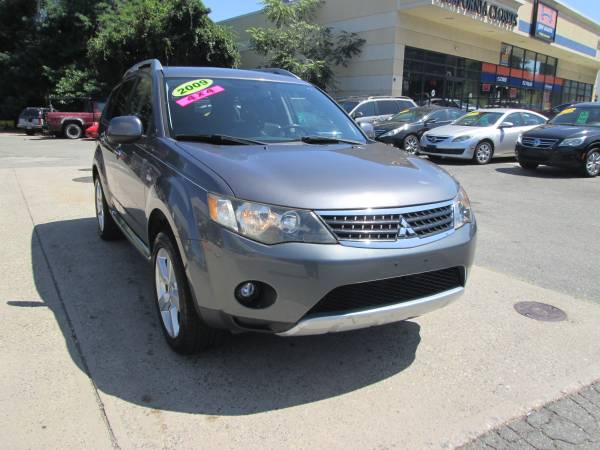 2009 Mitsubishi Outlander XLS AWD ** 102,490 Miles for sale in Peabody, MA – photo 2
