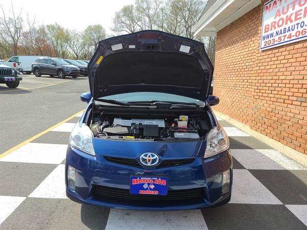 2011 Toyota Prius 5dr HB III (TOP RATED DEALER AWARD 2018 ! for sale in Waterbury, CT – photo 8