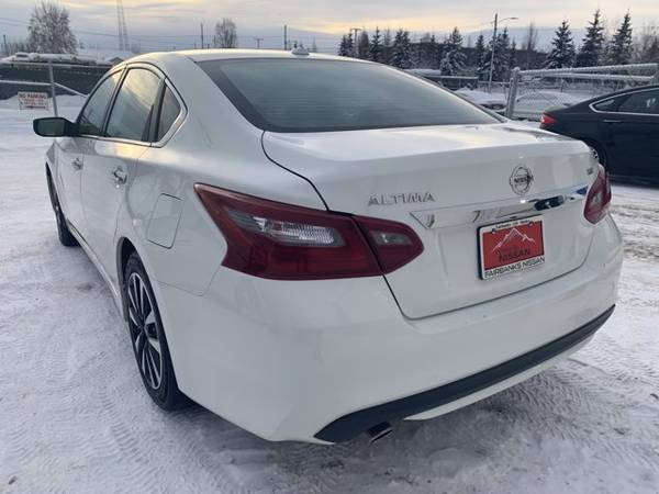 2018 Nissan Altima 2.5 Sv - cars & trucks - by dealer - vehicle... for sale in Fairbanks, AK – photo 3
