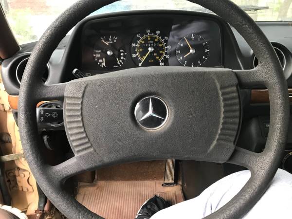 Mercedes Benz 240D for sale in Argyle, TX – photo 5