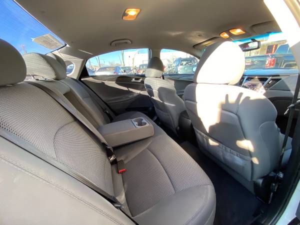 2014 Hyundai Sonata 4c Has Eco Boost 90k Miles Runs&Drives Great... for sale in Albuquerque, NM – photo 10