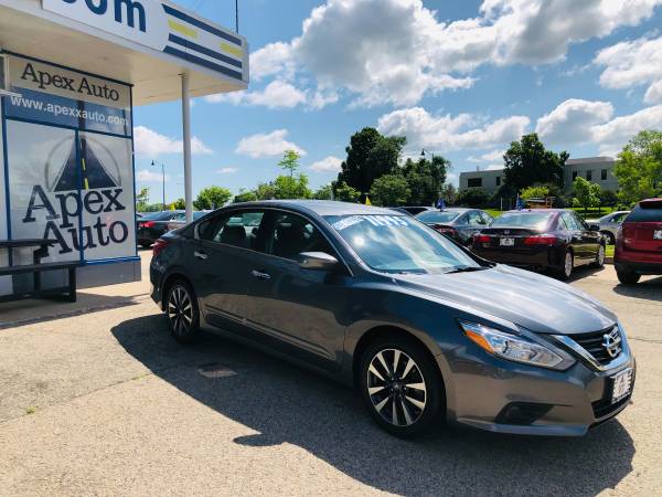 *OFF LEASE*DISCOUNTED* 16 Nissan Altima SV** for sale in Madison, WI – photo 3