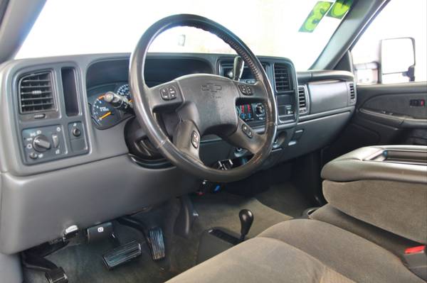 CRAZY CLEAN!! 2003 CHEVY SILVERADO 2500HD 4X4 - DURAMAX - LOW MILES!! for sale in Liberty Hill, TX – photo 14