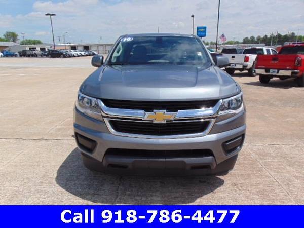 2019 Chevy Chevrolet Colorado 2WD LT pickup Gray for sale in Grove, AR – photo 3