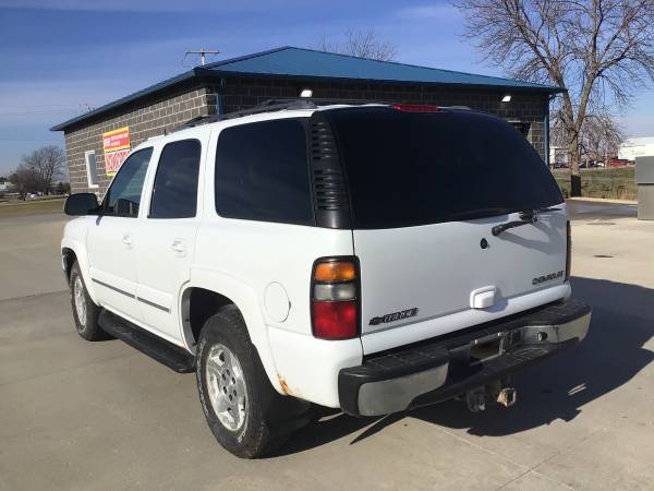 White Chevy Tahoe 1500 4X4 - cars & trucks - by dealer - vehicle... for sale in Dallas Center, IA – photo 11