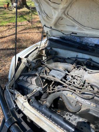 Wrecked 1997 Toyota Tacoma for sale in Graceville, AL – photo 3