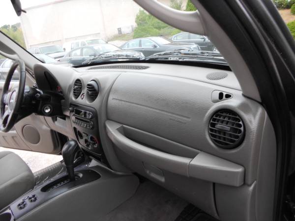 Jeep Liberty 4X4 Trail Rated Safe reliable SUV **1 Year Warranty** for sale in hampstead, RI – photo 12