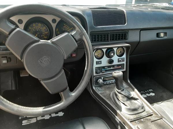 Mint Condition 1984 Porsche 944 for sale in Rowley, MA – photo 5