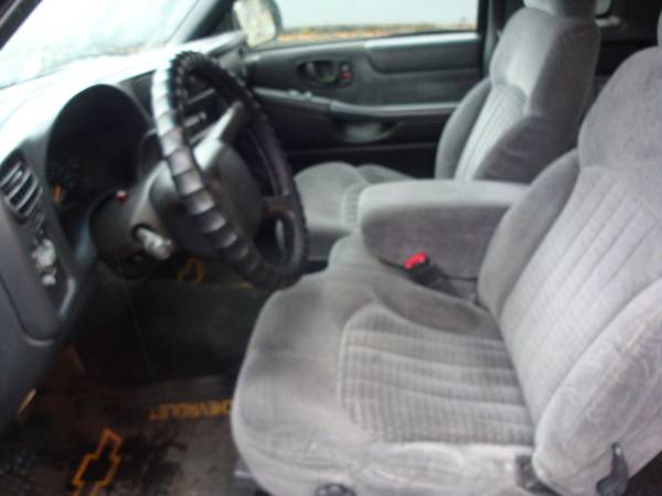 2001 CHEVROLET S-10 X-CAB 3-DOOR 2WD BLACK 4.3 V6 AUTO 160K MI 2-OWNR for sale in LONGVIEW WA 98632, OR – photo 12