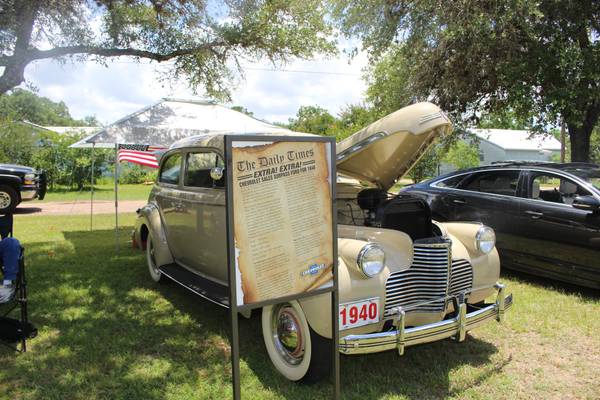1940 Chevy Special Deluxe 2dr Town Sedan - cars & trucks - by owner... for sale in Edna, TX – photo 3