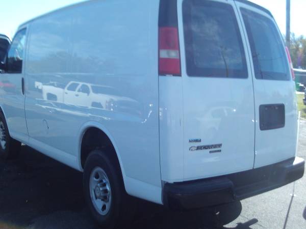 2011 Chevy Express 2500 - cars & trucks - by dealer - vehicle... for sale in Oklahoma City, OK – photo 3