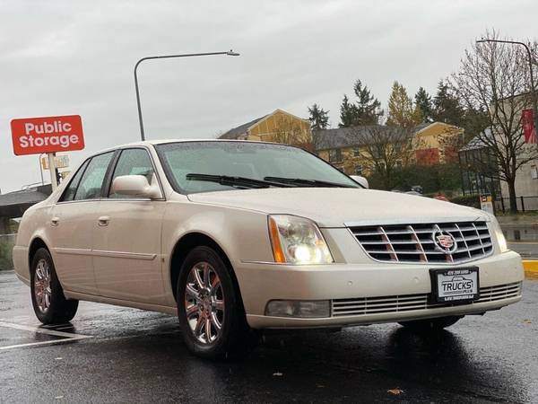 +++ Trucks Plus +++ 2009 Cadillac DTS Luxury 6 Passenger 4 - cars &... for sale in Seattle, WA – photo 2