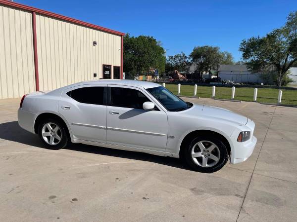 2010 Dodge Charger SXT - - by dealer - vehicle for sale in Wichita, KS – photo 10