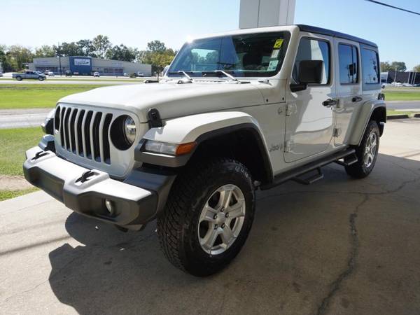 2018 Jeep Wrangler Unlimited Sport S 4WD hatchback Bright White -... for sale in Baton Rouge , LA – photo 4
