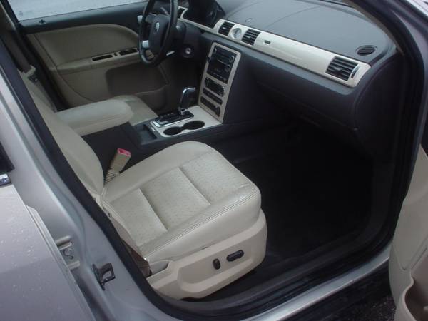 '09 Mercury Sable w/ Leather & Sunroof - cars & trucks - by dealer -... for sale in Cassville, NY – photo 10