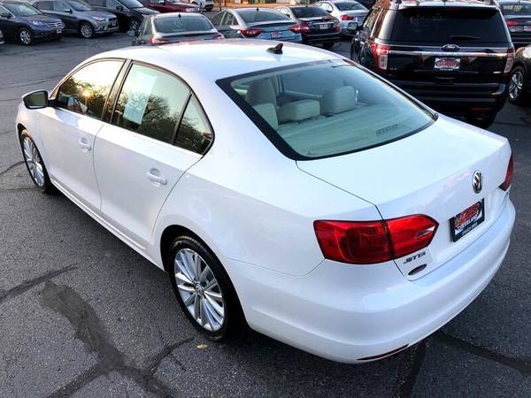 2011 Volkswagen Jetta SEL Premium Auto w/CWP/SULEV CALL OR TEXT... for sale in Cleveland, OH – photo 15