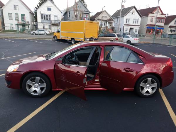 2010 Pontiac G6 4-cylinder - cars & trucks - by owner - vehicle... for sale in milwaukee, WI – photo 5