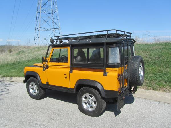 1973 Land Rover Defender - - by dealer - vehicle for sale in Omaha, WY – photo 4