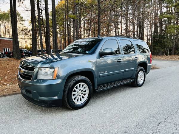 2009 CHEVROLET TAHOE 4WD - - by dealer - vehicle for sale in Oilville, VA – photo 2