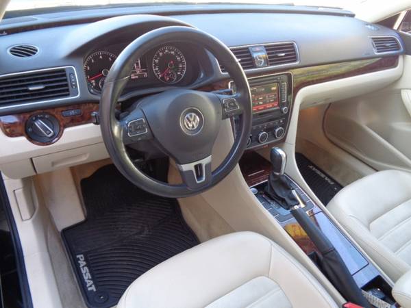 2012 Volkswagen Passat 3.6L V6 SEL2 for sale in Marion, IA – photo 12