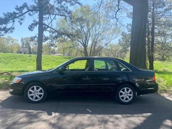 2000 Toyota Avalon, drives smoothly, beautiful car! - cars & for sale in Elizabeth, NJ – photo 2