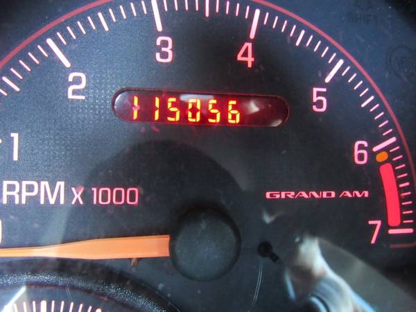 2004 Pontiac Grand Am 4dr Sdn SE1 - cars & trucks - by dealer -... for sale in Austin, TX – photo 20