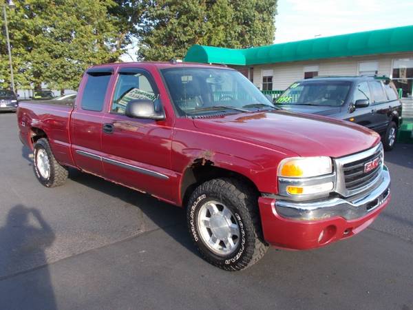 2004 GMC Sierra 1500 4WD Crew Cab 143.5 SLT for sale in Elkhart, IN – photo 2