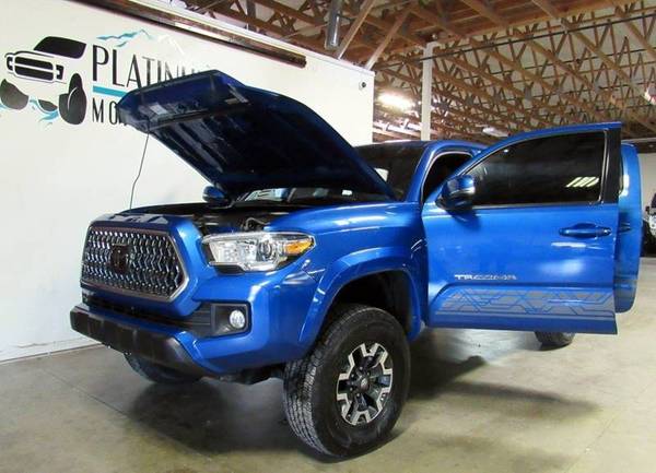 2018 Toyota Tacoma 4WD SR5 V6 4x4 4dr Double Cab 5.0 ft SB Pickup Truc for sale in Portland, OR – photo 16