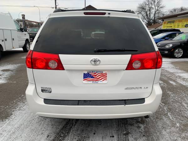 ★★★ 2008 Toyota Sienna LE / Clean and Reliable!! ★★★ - cars & trucks... for sale in Grand Forks, ND – photo 7